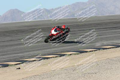 media/Oct-13-2025-Moto Forza (Mon) [[a66d839500]]/3-B Group/Session 2 (Bowl)/